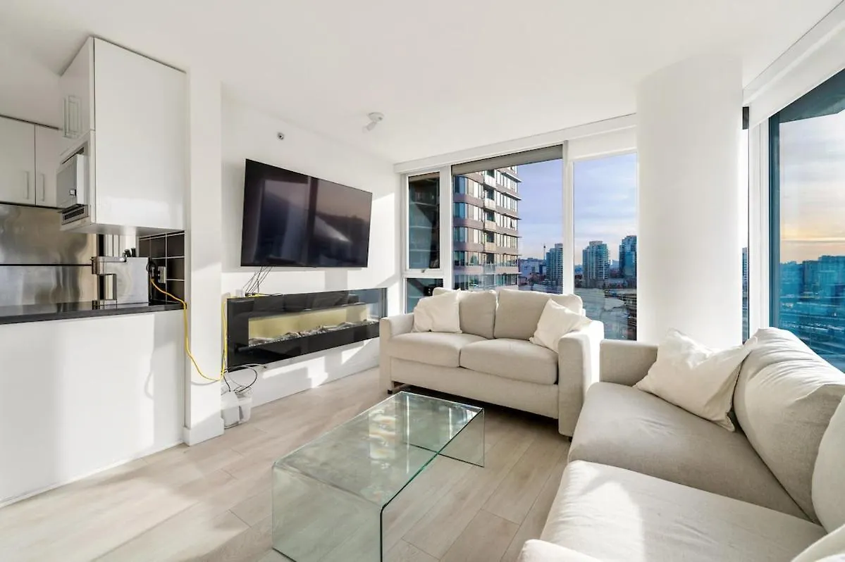 Bright 3Br Downtown Vancouver Condo W Pool & Gym 0*,